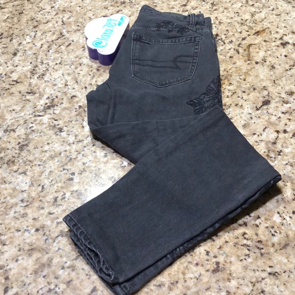 American Eagle Outfitters Denim - AEO Mom Jean